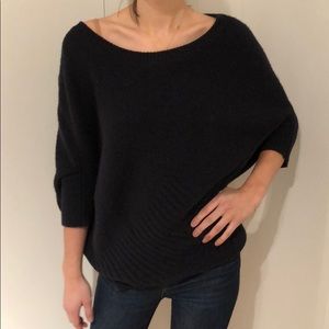Black Vince sweater size S